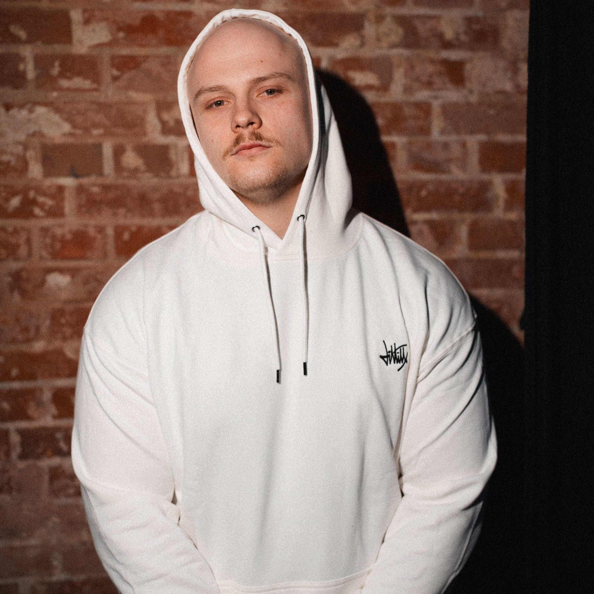 DLTLLY | HOODIE | WHITE | STICK